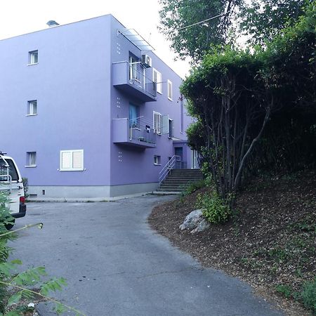 Apartment Near Beach With Sea View โอปาติยา ภายนอก รูปภาพ